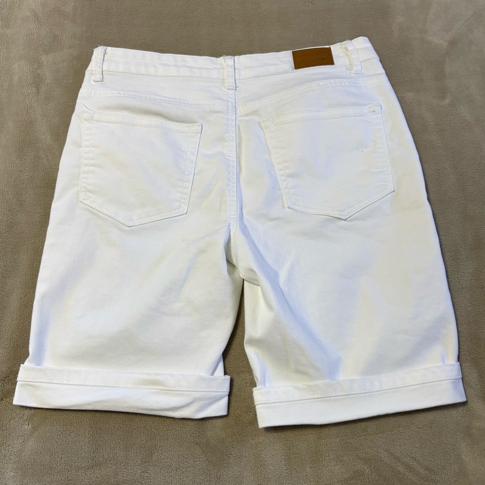 Red Star White Denim Jean Shorts - Picture 5 of 8